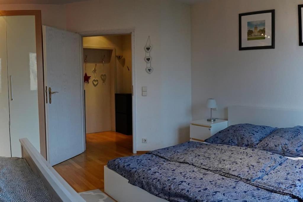 Grosse, Helle Wohnung Fuer Bis Zu 6 Personen Weinheim Buitenkant foto